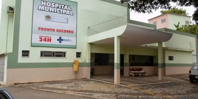 Mulher passou por atendimento no pronto socorro municipal